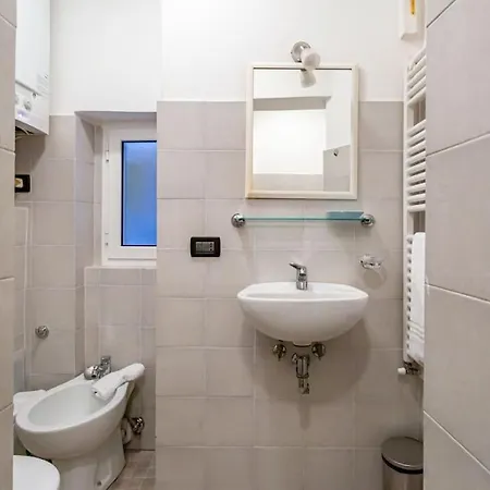 Adorno 3 - Affitti Brevi Italia *